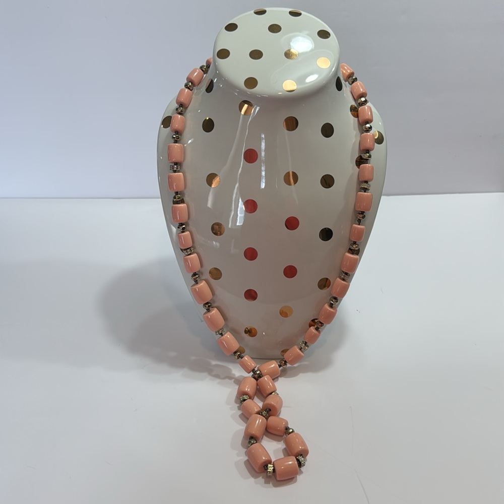 THE LIMITED VINTAGE BALLET PINK CHUNKY BEAD NECKLACE - Picture 2 of 6